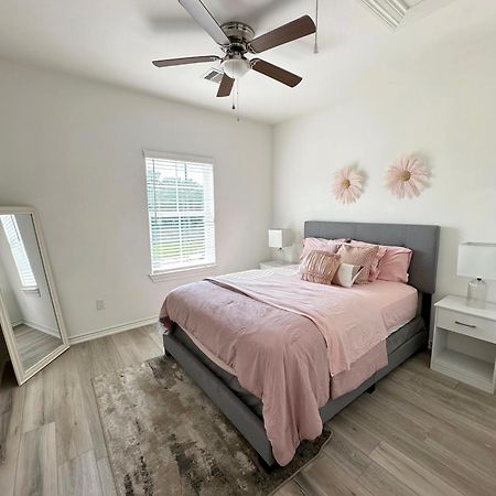 Вилла Luxe Three Story Duplex Near Downtown & Med Center Хьюстон Экстерьер фото