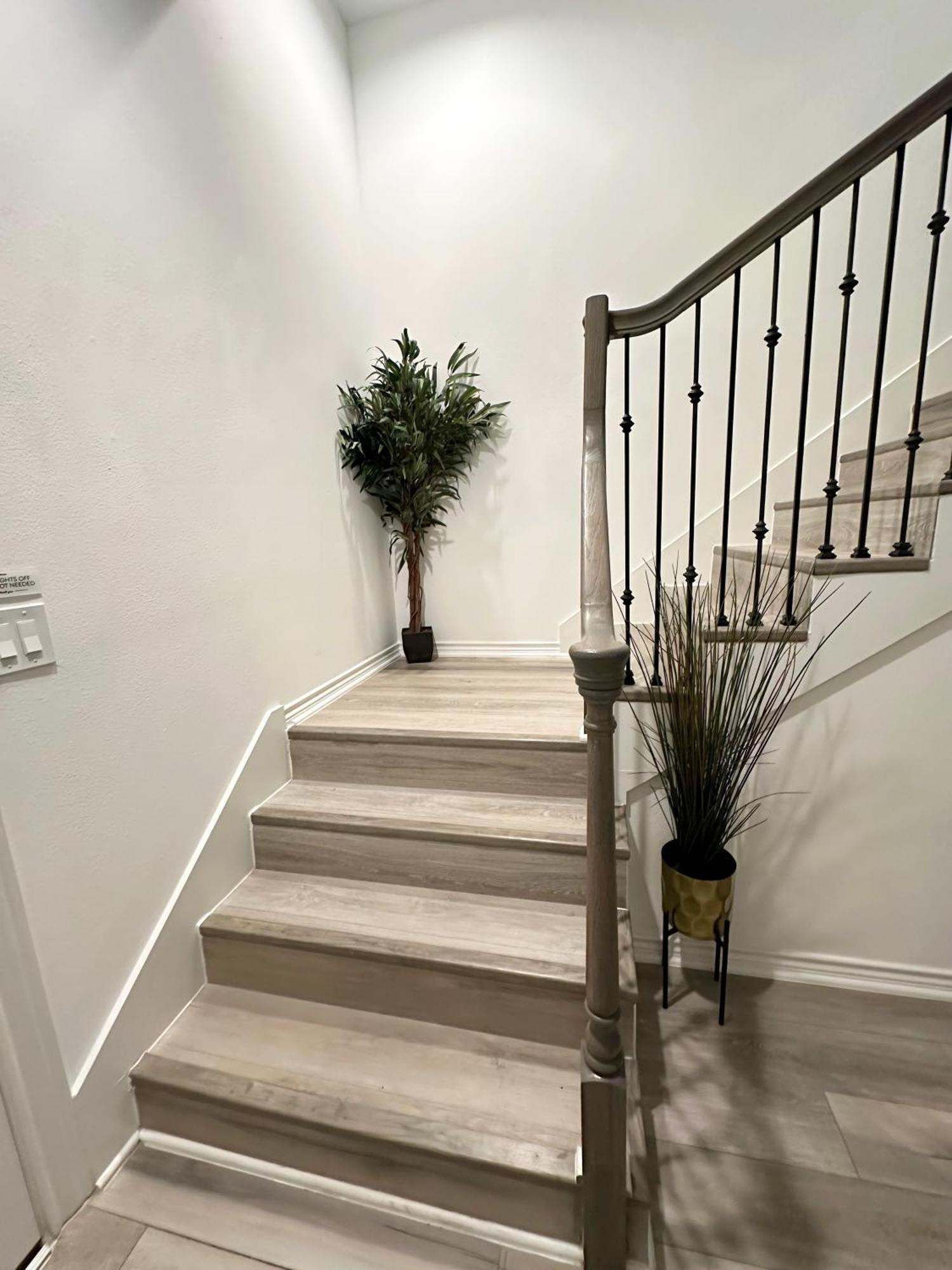 Вилла Luxe Three Story Duplex Near Downtown & Med Center Хьюстон Экстерьер фото